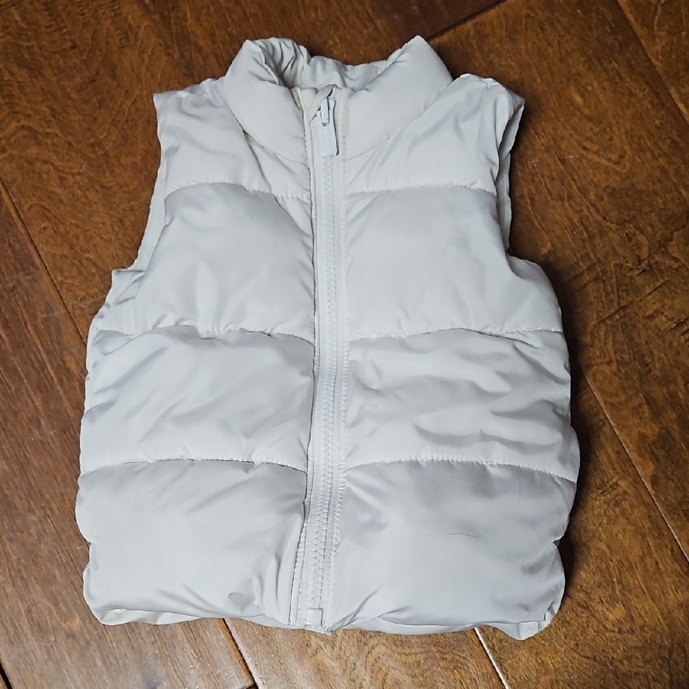 💝💝5/$25💝💝Baby Puffer Vest - White